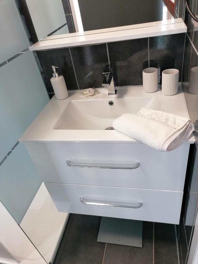 Coconpresdisney Apartment Chambry Екстериор снимка